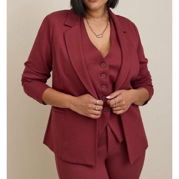 Torrid Burgundy Blazer - Picture 1 of 5